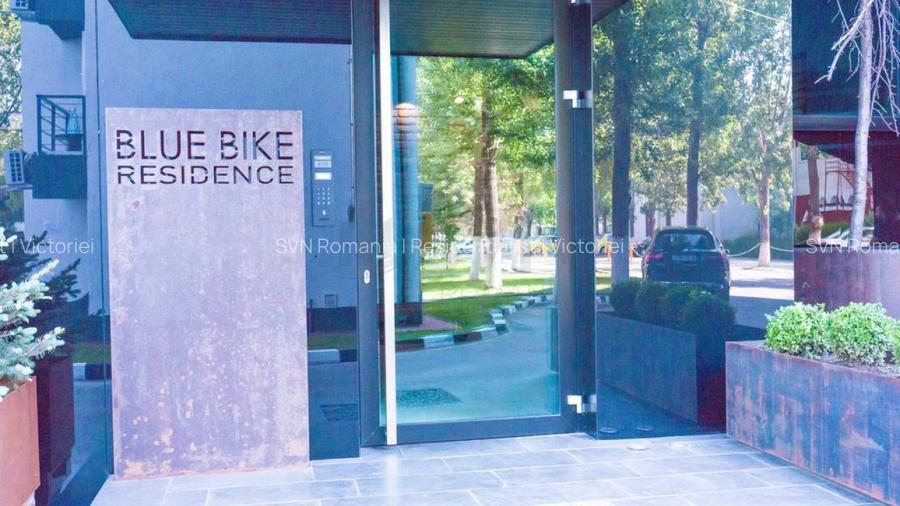 REA1019300 Studio Blue Bike Mamaia - 3