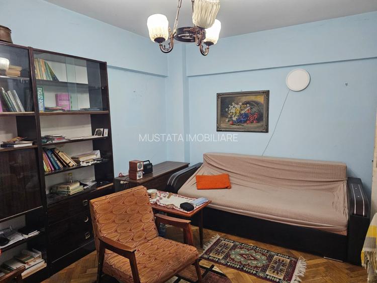 Apartament 2 camere, confort 1 decomandat, Zona Centrala. - 2