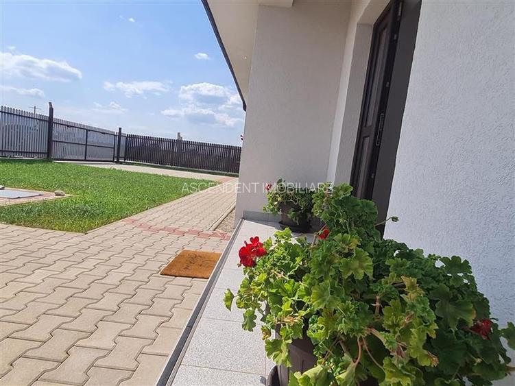 In stil mediteranean, curte proprie, 4 camere, terasa, pod mansardabil, Harman, - 22