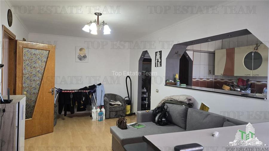 Apartament luminos de vanzare cu 2 camere in zona Crangasi - 2