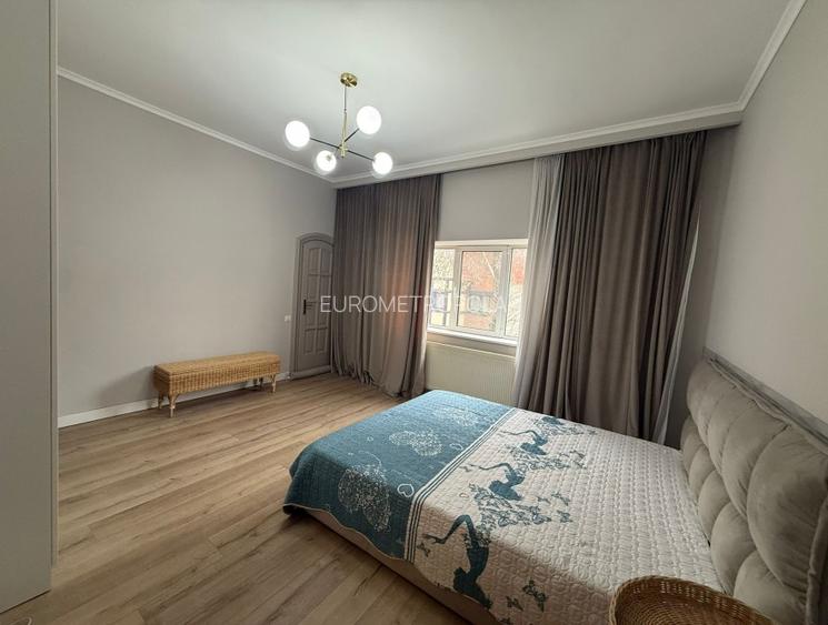 Apartament complet  renovat, mobilat  , loc parcare si sauna Primaverii - 12
