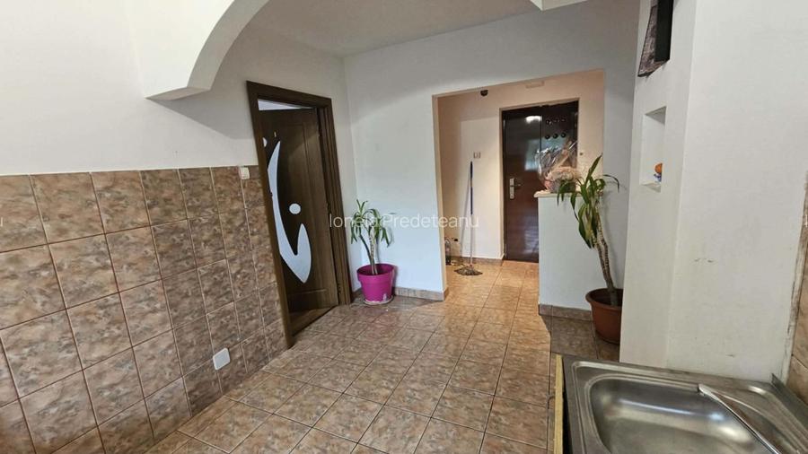 Apartament 2 camere, etaj 1, balcon mare, 61 m² total - 2
