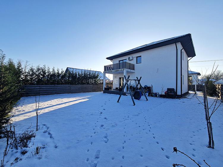 Vila perfecta pentru familie, la cheie, Miroslava, Valea Ursului, persoana fizic - 4