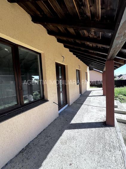 Vanzare casa P+M in Sendreni( in spatele Primariei), pret 99 000 euro - 4