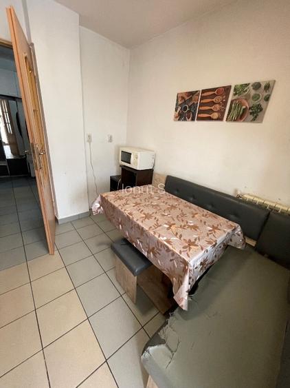 Se inchiriaza apartament cu 2 camere zona Cug langa piata - 12