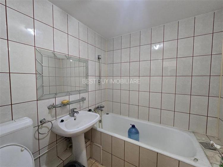 4 CAMERE 2 BAI DECOM ION MIHALACHE TURDA PARC REGINA MARIA ET 6/10 AN 1982 - 11