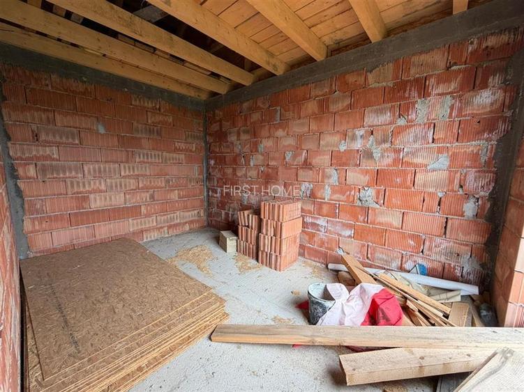 Casa la rosu din caramida de vanzare in comuna Carligele - 6