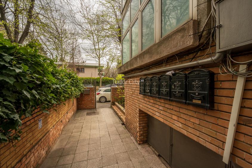 Apartament luminos de 5 camere de închiriat, etaj 1/4, garaj, Bd. Primăverii! - 7