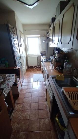 Apartament 4 camere decomandat Dacia - 9