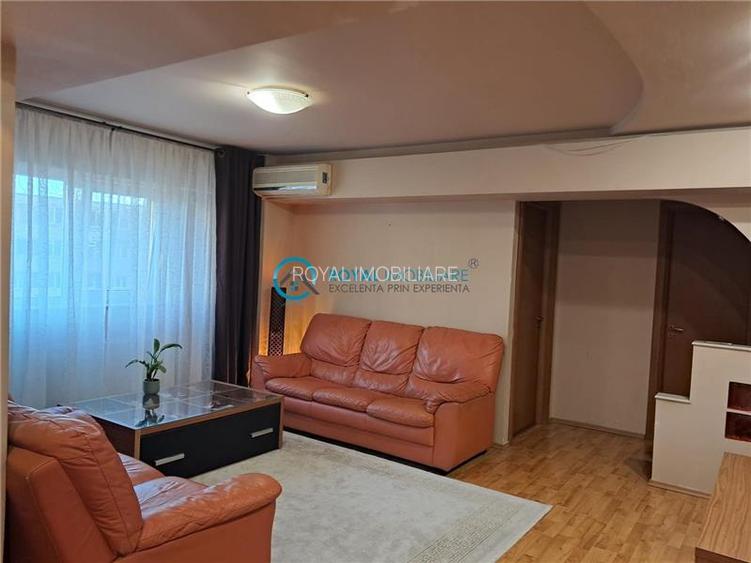Royal Imobiliare - Vanzare apartament 4 camere zona Piata Mihai Viteazu - 2