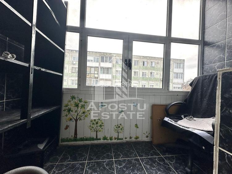 Apartament cu 3 camere, etajul 2, zona Sagului - 8