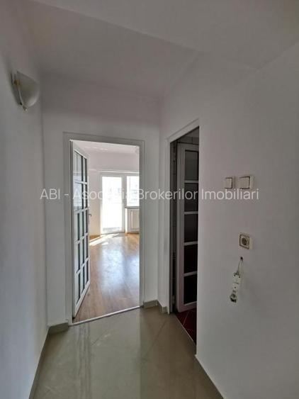 Bd. Decebal - Apartament 4 camere dec 1990 - 5