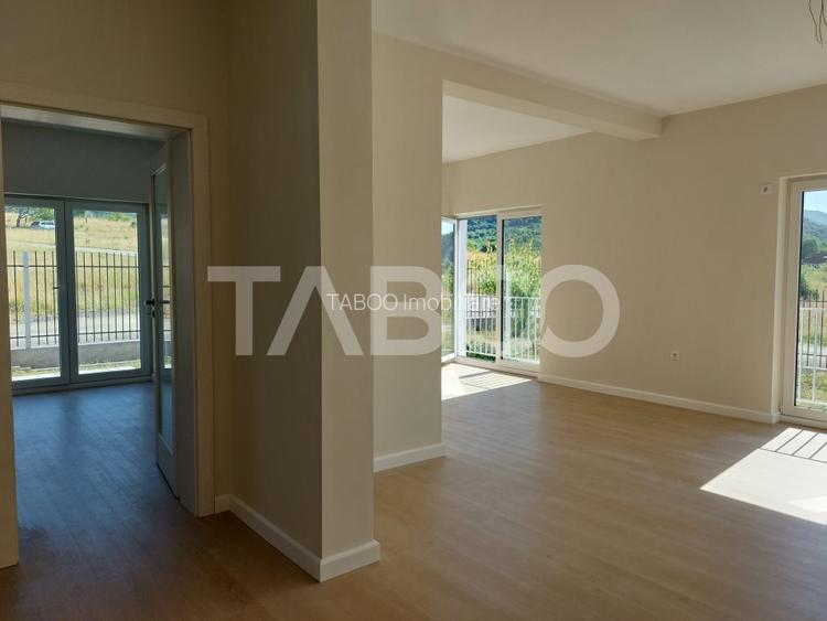 Casa individuala de inchiriat P+1E 3 dormitoare curte libera 300 mp - 7