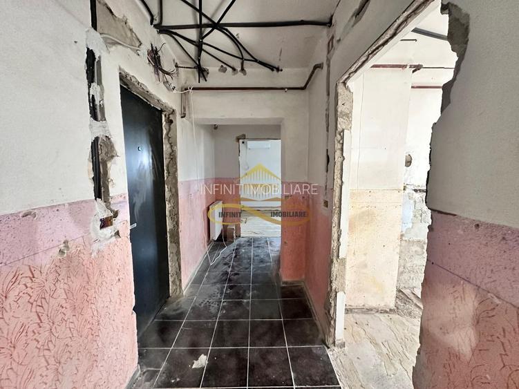 De vanzare apartament 2 camere decomandate Buhusi Bacau - 10