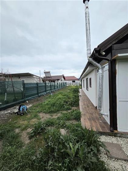 Casuta Superba, Teren 700 mp, Corbu, aproape de Lac - 27