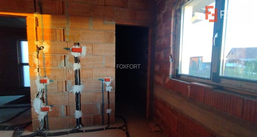 Duplex 5 camere, Becicherecu Mic - Garaj, terasa, Interior la Rosu - 13