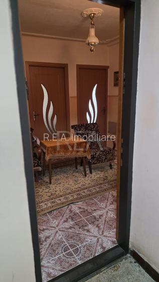 4 camere, 1/8, anvelopat, bloc 1982, 90mp-Gorjului - 3