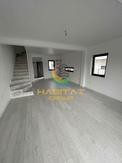 Duplex 3 camere- teren 210mp- disponibila imediat