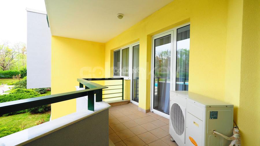 Apartament cu 3 camere, piscina exterioara, vedere spre parc - 17