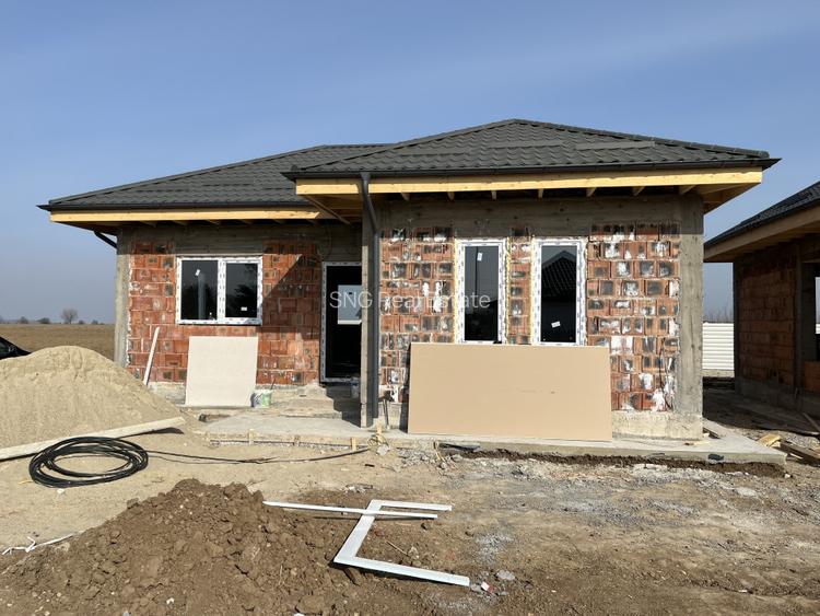 De vanzare casa parter zona linistita Crevedia - 8