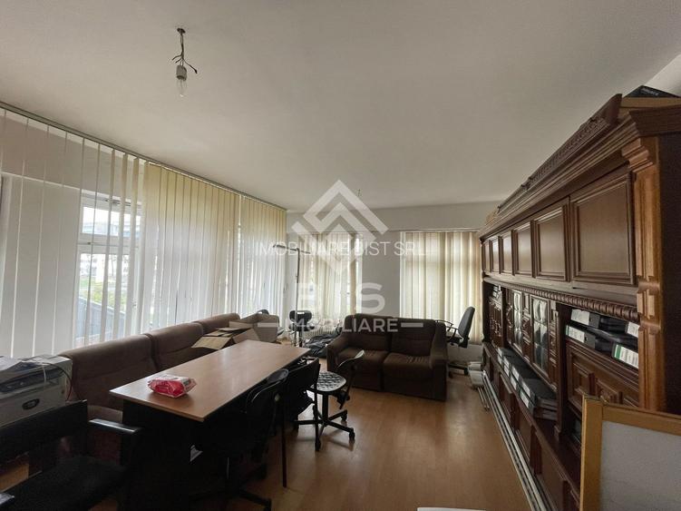 Hale Service Camioane & Utilaje Grele – Incinta Moisan - 12