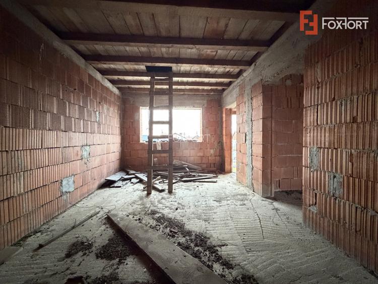 OPORTUNITATE - Casa individuala la rosu, teren de 851 mp in Peciu Nou - 15