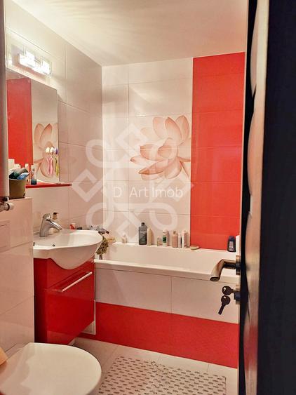 Apartament cu 3 camere, etaj intermediar, in Rogerius - 11