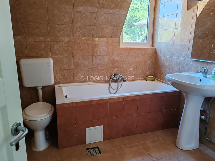 Apartament 3 camere liber la vanzare zona Colinei - 16