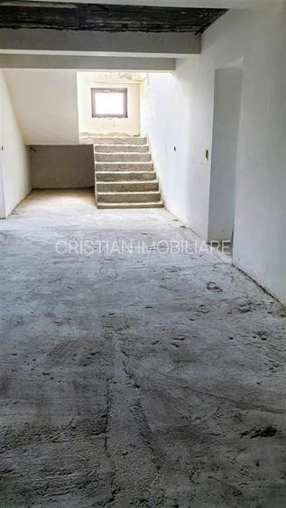 Vila D+P+1 658mp construiti, teren 1630mp  Minerva - 17
