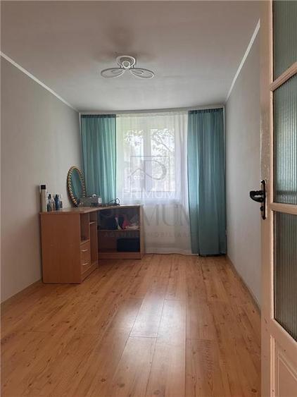 DAMBOVITA CASA 4 CAMERE, DECOMANDAT, PANOURI SOLARE - 9