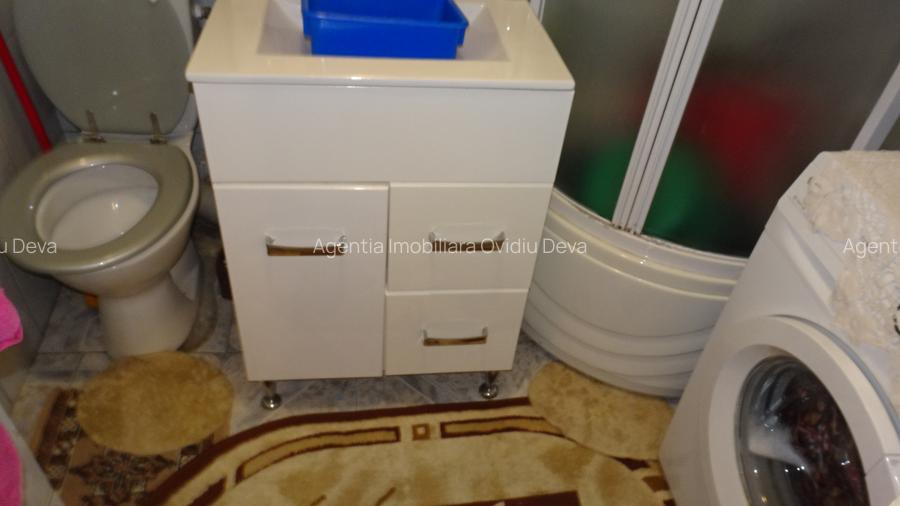 Vand apartament 2 camere decomandat in Deva, zona Micro 15, etaj 6, - 4