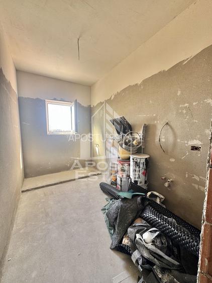 Penthouse cu 3 camere, dressing si terase de 50 mp la intrare in Giroc - 6