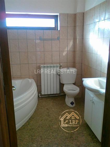 Valenii de Munte-Vila 13 camere, 6500mp teren, ideal business - 13