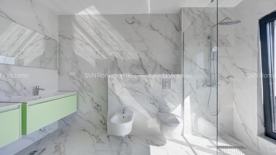 REV2004358 Casa in complex nou Corbeanca vedere lac - 11