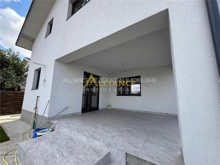 Vila pe prima strada / 4 Camere / 3 Bai / Incalzire Pardoseala / Teren 308 mp - 3