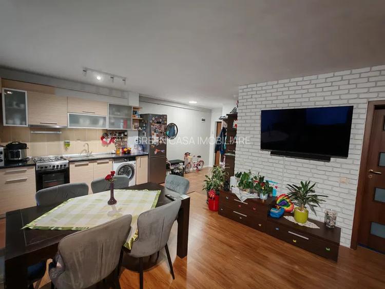 Apartament 3 camere, 64mp, zona Terra - 3