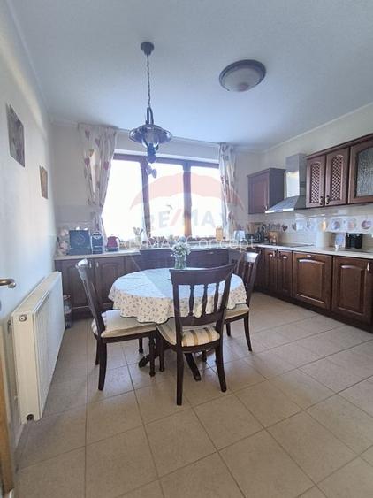 Casă de vanzare - 14