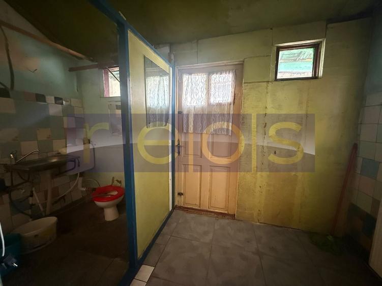 DE VANZARE CASA INTERBELICA – 3 CAMERE - METROU STEFAN CEL MARE