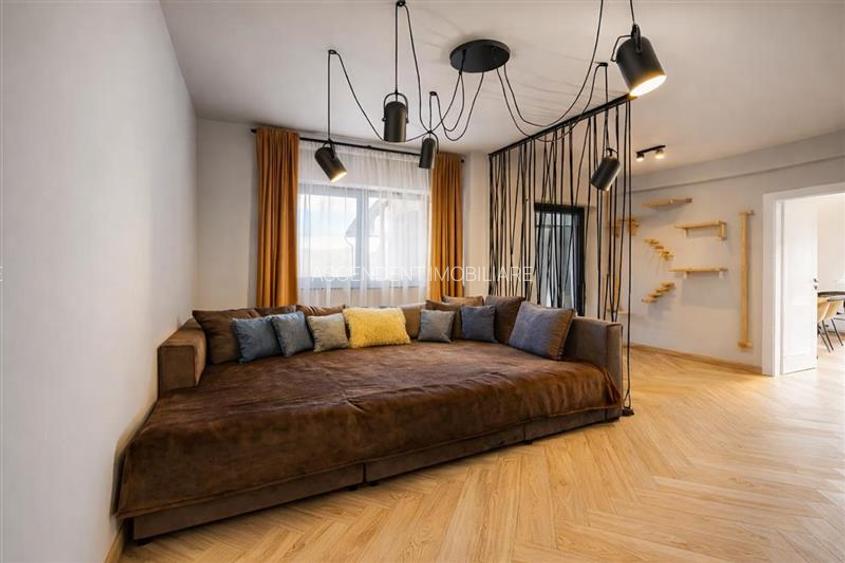 Resedinta high-tech, lot privat 1.000 mp, Tarlungeni, Brasov: Tur LIVE! - 3