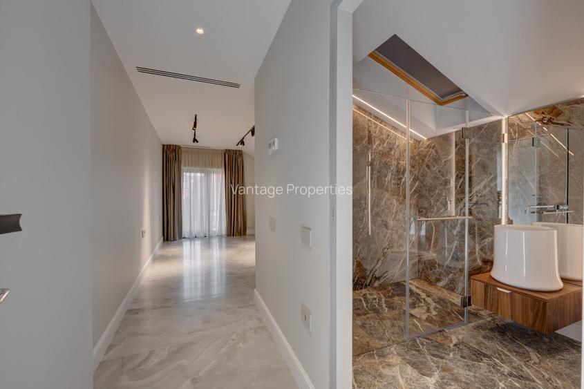 Luxury villa | gated complex with security | Iancu Nicolae | British School - 10
