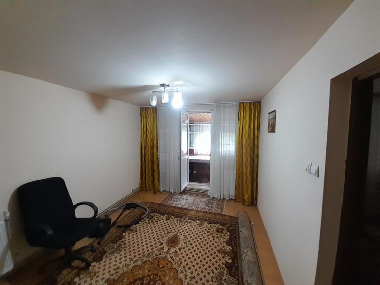 Apartament 4 camere,Parter,zona Imparatul Traian