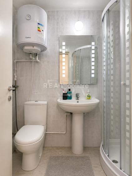 2 camere Vitan Mall, et. 9, an 2001 - 6