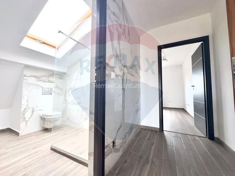 Apartament cu 3 camere de vânzare - 8