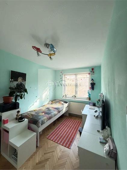 3 camere/etaj intermediar /2 locuri de parcare /zona Lic. Lucian Blaga - 4