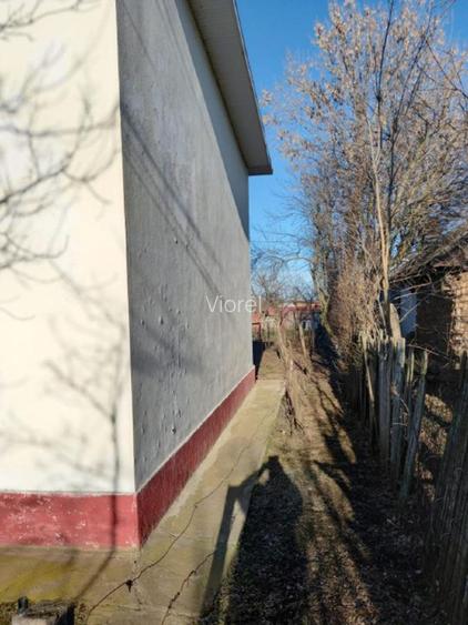 Casa de vanzare si teren 3600 mp Radomiresti - 3
