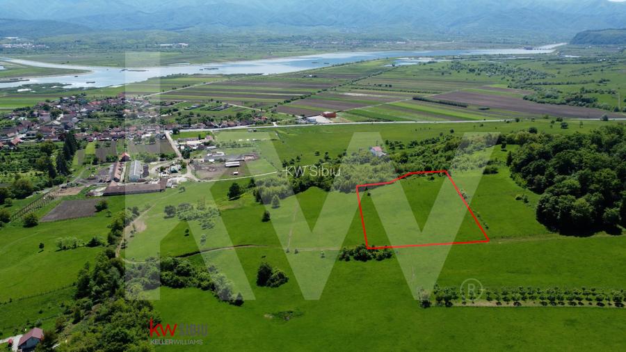 Bradu, Sibiu – terenuri 500 mp cu priveliște la munți și râu, doar 7.500 € - 5