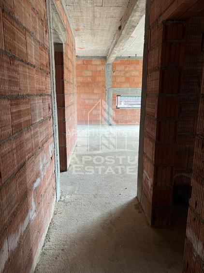 Casa individuala cu 4 camere si teren de 670 mp, Parta,  comision 0 - 17