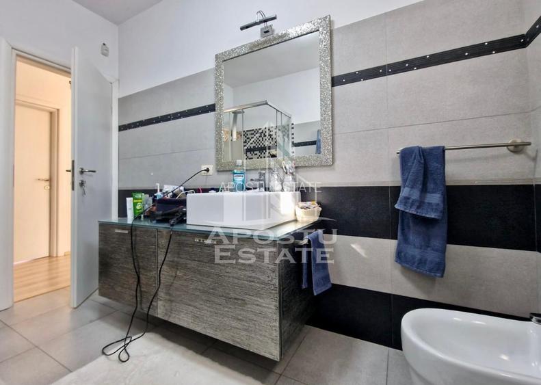 Vila cu terasa si piscina in Zadareni - 49