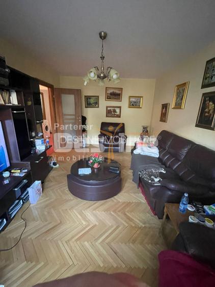 Apartament 3 camere decomandat ,Valea Ialomiței - 2