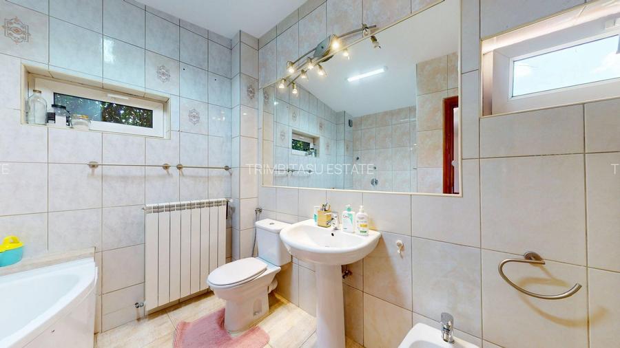 De vanzare Casa zona Calea Calarasi - 15